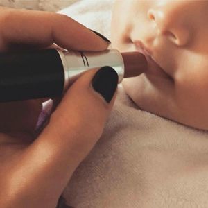 Meet your Posher, Razan